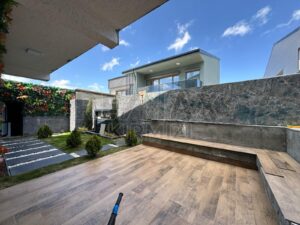 Erzurum villa modern mutfak tasarımı, Siemens marka ankastre ürünler ile donatılmış